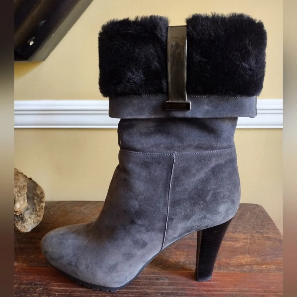 Aquatalia Gray Suede Black Fur Boots Size 10 - Picture 2 of 7